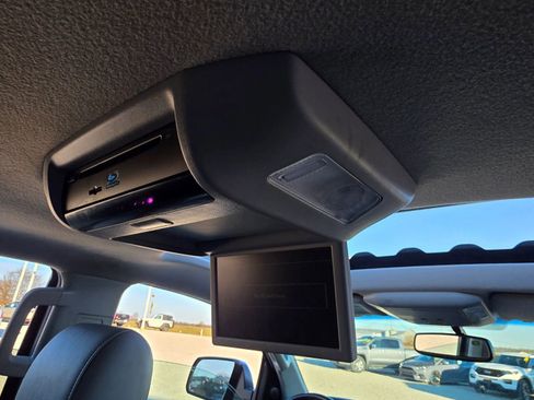 Used 2014 Toyota Sequoia Platinum image 13