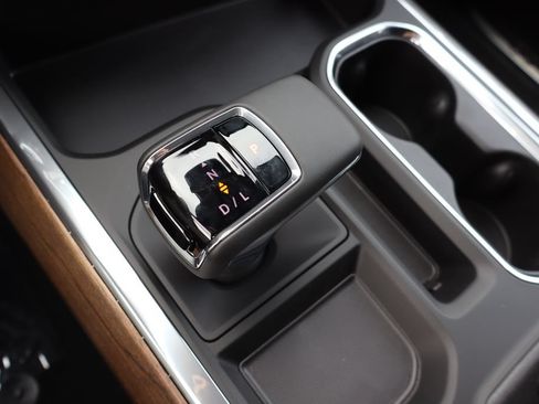 New 2026 Chevrolet Silverado 1500 High Country w/ Technology Package AWD/4WD image 9