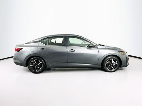 Used 2024 Nissan Sentra SV image 10