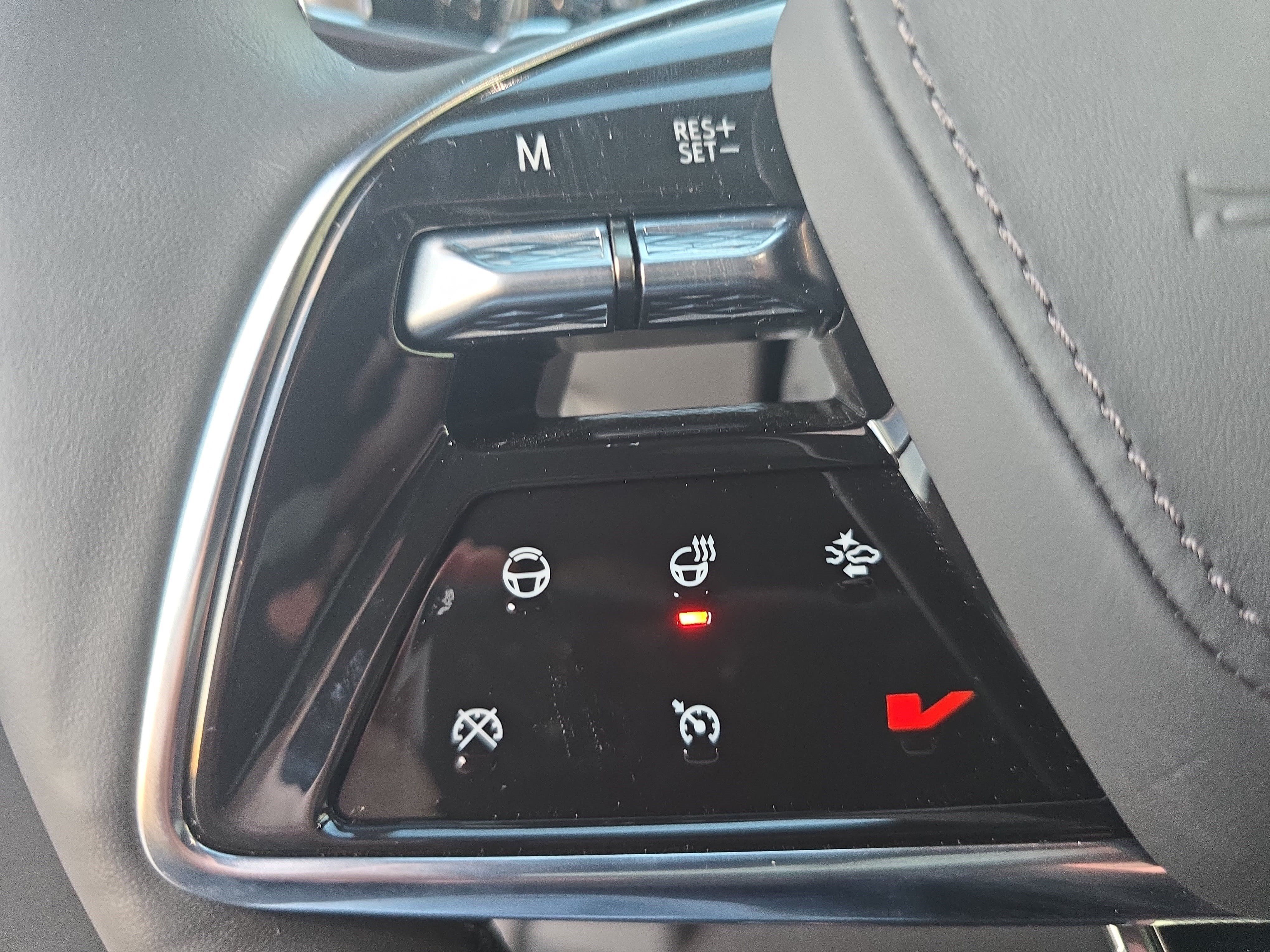 Certified 2026 Cadillac Escalade V AWD/4WD image 18