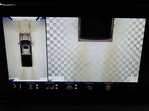 Used 2024 GMC Sierra 2500 Denali image 17