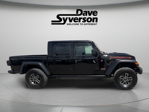 Used 2026 Jeep Gladiator Mojave AWD/4WD image 4