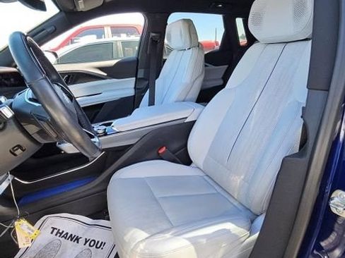 Used 2024 Cadillac Lyriq Luxury AWD/4WD image 3
