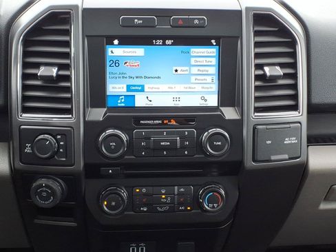 Used 2017 Ford F150 XLT w/ Equipment Group 302A Luxury AWD/4WD image 13
