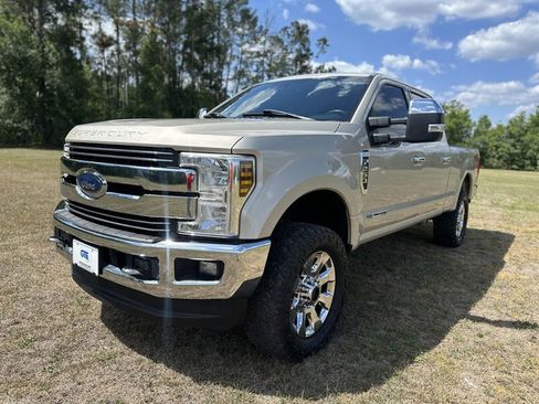 Used 2018 Ford F250 Lariat w/ Lariat Ultimate Package AWD/4WD image 1