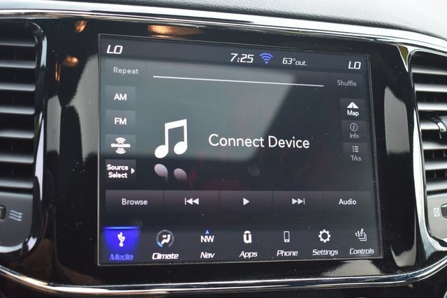 Used 2021 Jeep Grand Cherokee Limited AWD/4WD image 34