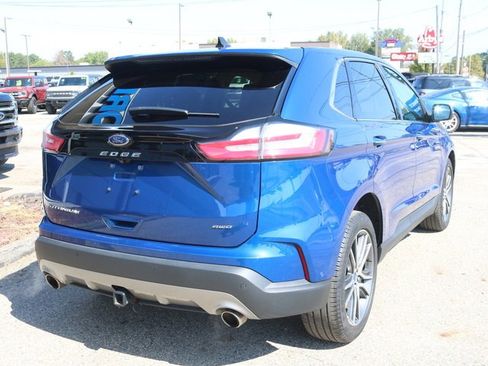 Used 2021 Ford Edge Titanium w/ Equipment Group 301A image 3