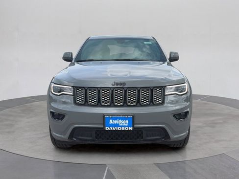 Used 2022 Jeep Grand Cherokee Laredo X AWD/4WD image 11