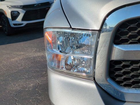 Used 2022 RAM 1500 Tradesman w/ Chrome Appearance Group AWD/4WD image 9