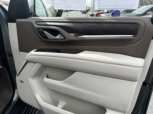 Used 2023 GMC Yukon Denali image 36