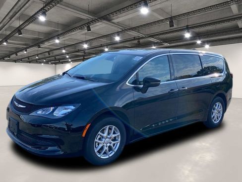 New 2026 Chrysler Voyager LX image 2