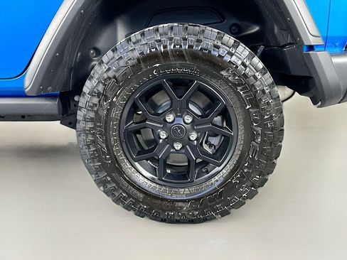 Used 2025 Jeep Wrangler Unlimited Sport AWD/4WD image 33