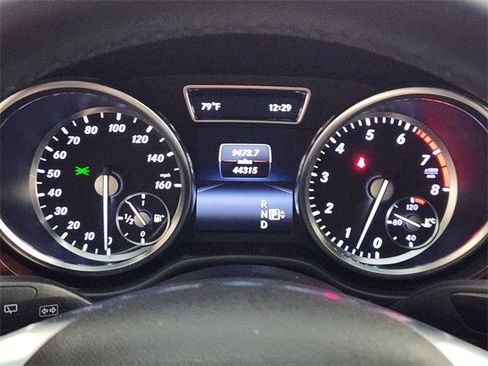 Used 2015 Mercedes-Benz GL 550 4MATIC image 15