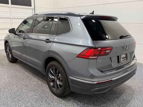 Used 2023 Volkswagen Tiguan SE FWD image 4