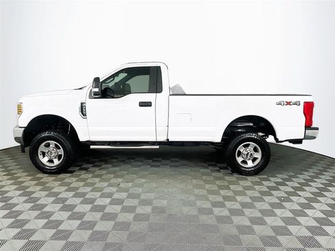 Used 2018 Ford F250 XL w/ Power Equipment Group AWD/4WD image 4