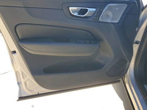 Used 2022 Volvo XC60 T8 Inscription w/ Advanced Package image 13