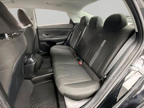 Used 2022 Hyundai Elantra SEL FWD image 26