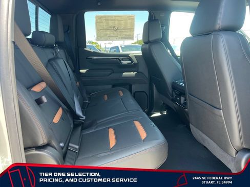 New 2026 GMC Sierra 1500 AT4 w/ AT4 Premium Package AWD/4WD image 17
