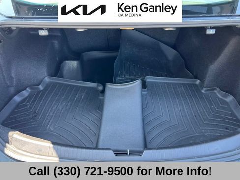 Used 2016 Chevrolet Malibu Premier w/ Driver Confidence Package II FWD image 49