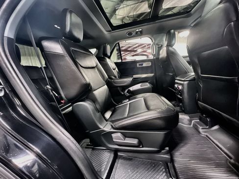 Used 2023 Ford Explorer Limited w/ Limited Technology Package AWD/4WD image 23