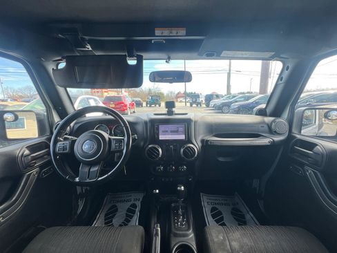 Used 2012 Jeep Wrangler Sport image 8