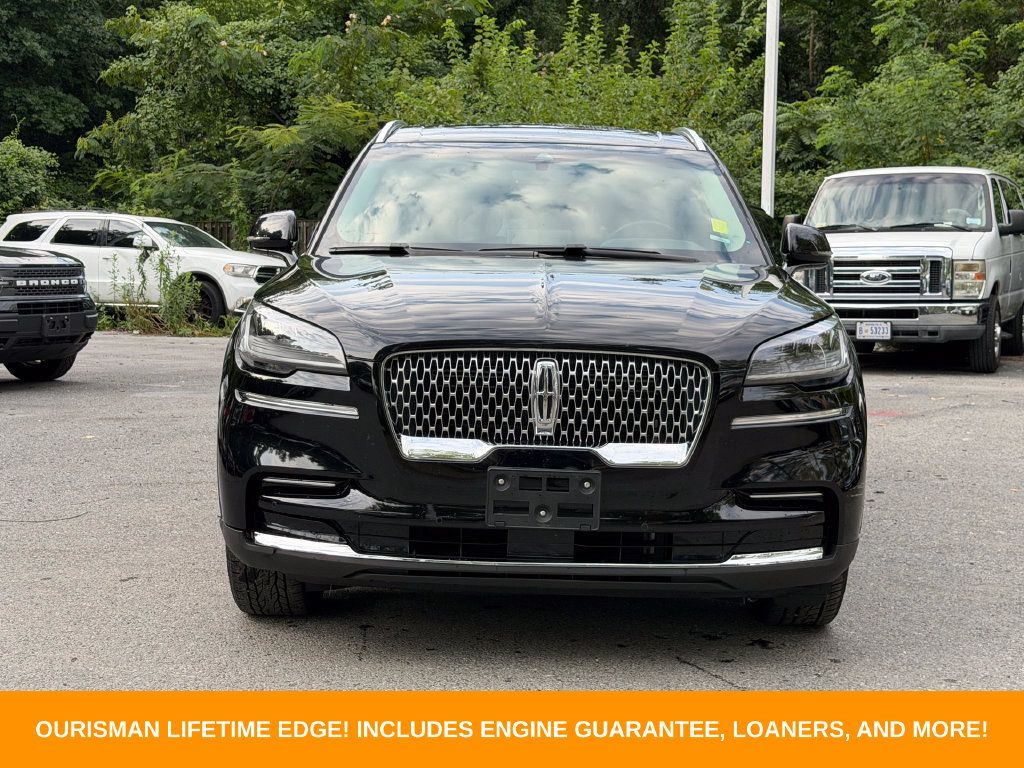 Used 2022 Lincoln Aviator AWD w/ Premium Package image 2