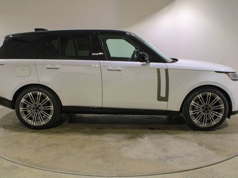 New 2026 Land Rover Range Rover SE AWD/4WD image 6