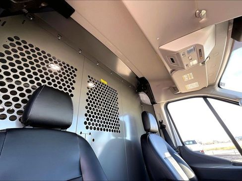 Used 2024 Ford Transit 150 148 Medium Roof image 25