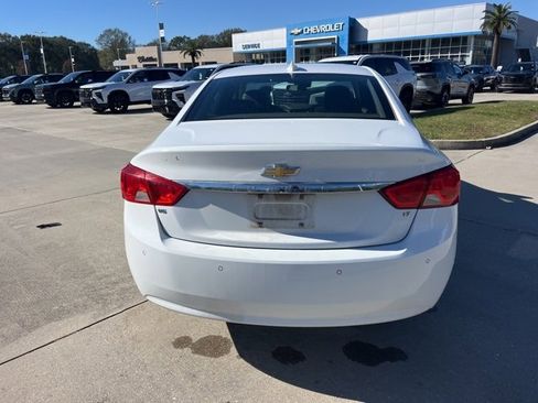 Used 2015 Chevrolet Impala LT w/ Convenience Package image 5
