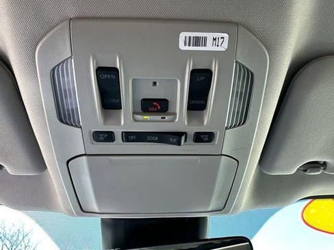 Certified 2024 Toyota Highlander XLE AWD/4WD image 45