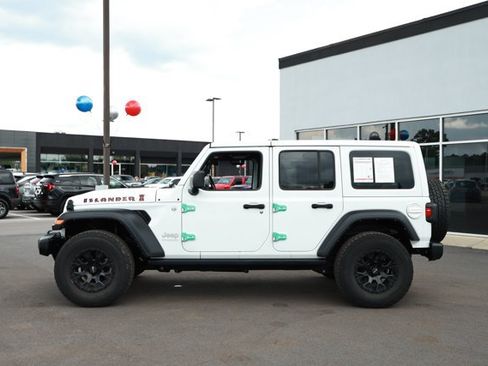 Used 2021 Jeep Wrangler Unlimited Sport AWD/4WD image 9