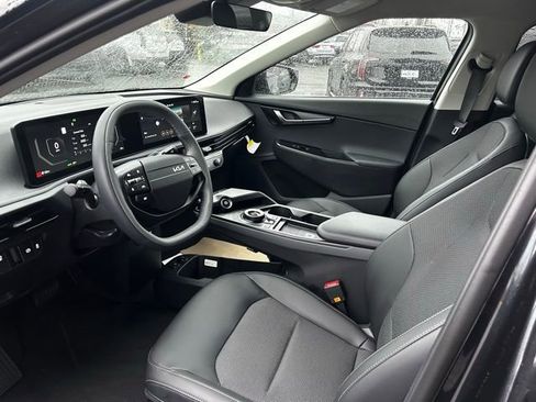 New 2025 Kia EV6 Light image 8