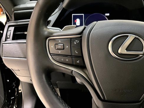 Used 2024 Lexus ES 350 w/ Premium Package image 22