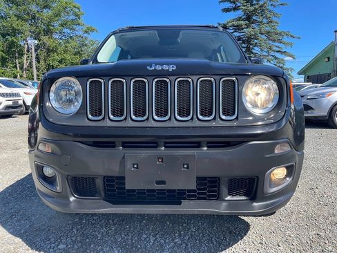 Used 2015 Jeep Renegade Latitude AWD/4WD image 3