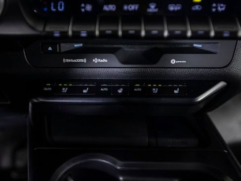 Used 2020 Lexus UX 250h w/ Premium Package AWD/4WD image 31