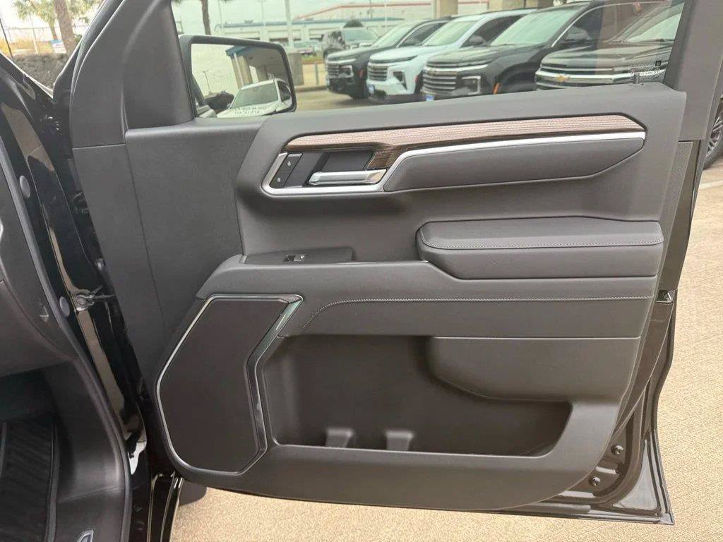 Used 2026 Chevrolet Silverado 1500 LT w/ Texas Edition Plus RWD image 43