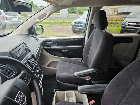 Used 2011 Dodge Grand Caravan Express w/ PWR Window Group FWD image 9