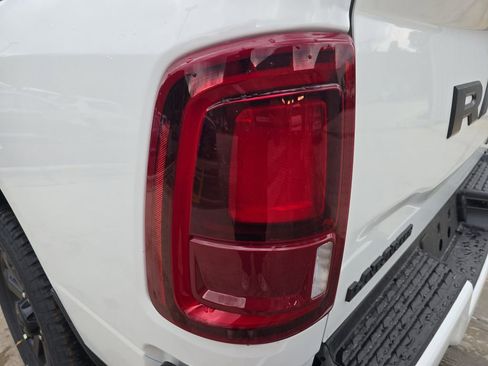 New 2025 RAM 2500 Laramie w/ Night Edition AWD/4WD image 34