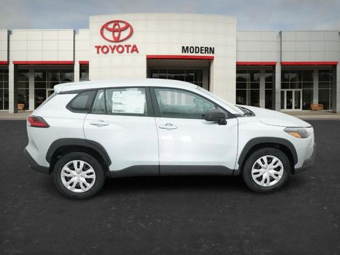 New 2026 Toyota Corolla Cross L image 29