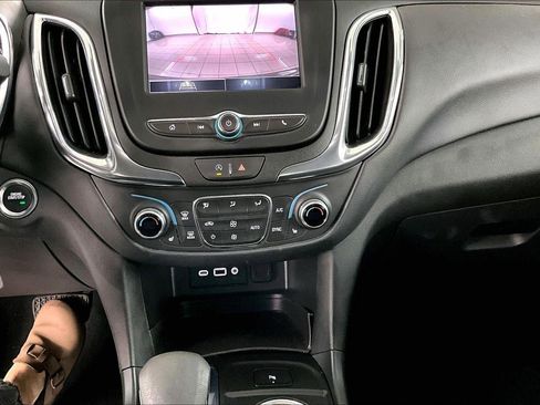 Used 2024 Chevrolet Equinox LT w/ LPO, Floor Liner Package image 15