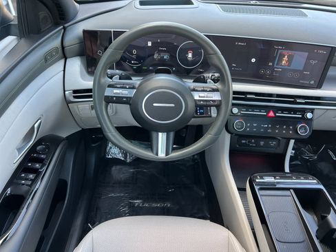 Certified 2025 Hyundai Tucson Limited image 15