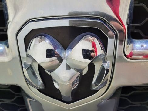 Used 2018 RAM 1500 ST w/ SXT Appearance Group image 21