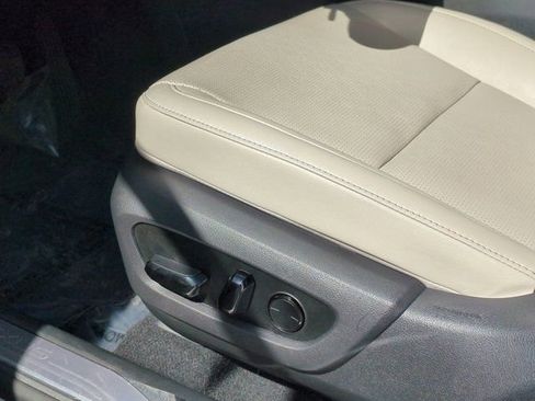 Used 2024 Lexus RX 350 w/ Technology Package image 12