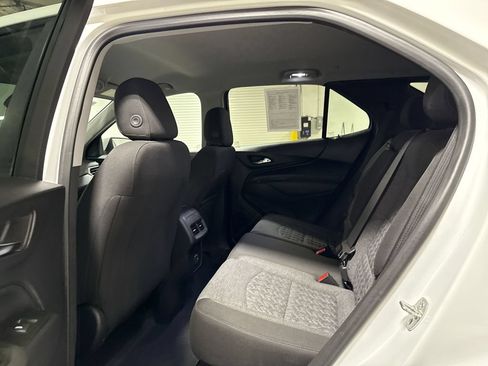 Used 2023 Chevrolet Equinox LT FWD image 22