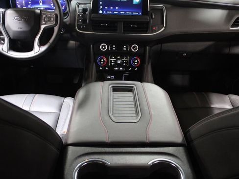 Used 2024 Chevrolet Suburban RST w/ Luxury Package AWD/4WD image 32
