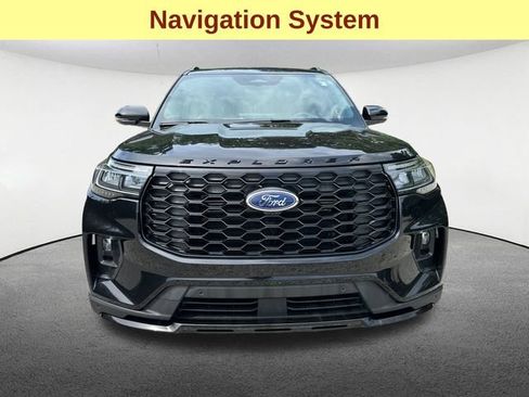 Certified 2025 Ford Explorer ST-Line w/ Premium Package AWD/4WD image 4