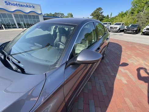 Used 2020 Honda Accord EX-L image 19