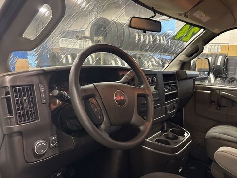 Used 2024 GMC Savana 2500 w/ Driver Convenience Package image 15