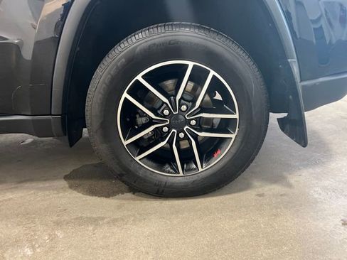 Used 2020 Jeep Grand Cherokee Trailhawk image 19