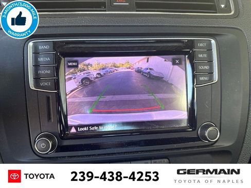 Used 2017 Volkswagen Jetta SE FWD image 13
